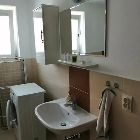 Apartman Raduska דירה *